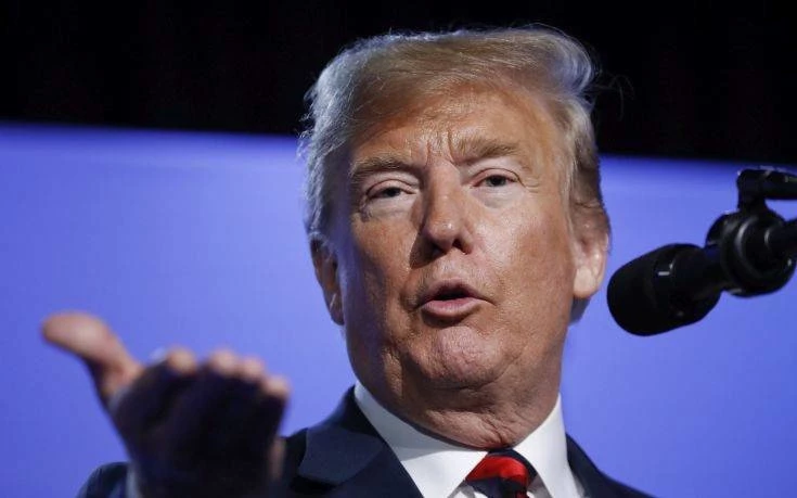 Η Ουάσινγκτον επανέφερε μονομερώς σε ισχύ ένα πρώτο κύμα σκληρών κυρώσεων σε βάρος του Ιράν